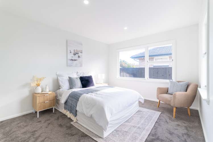 35 Lake Terrace Road Burwood_5