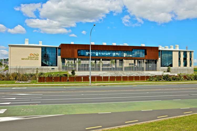 38 Cloonlyon Drive Flat Bush_16