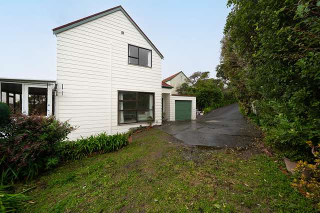 9 Atwood Grove Churton Park_1