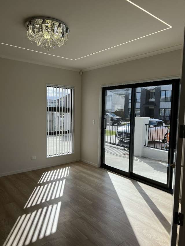 1 Lime Hill Rise Flat Bush_1