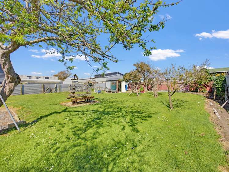 24 Linklater Ave Foxton Beach_23
