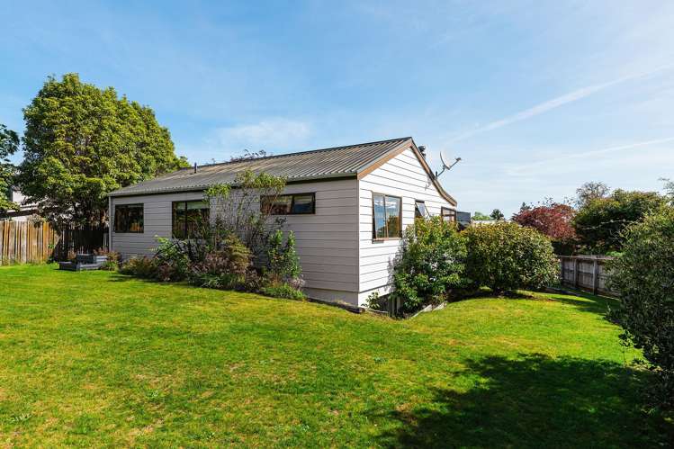 64 Shepherd Road Waipahihi_19