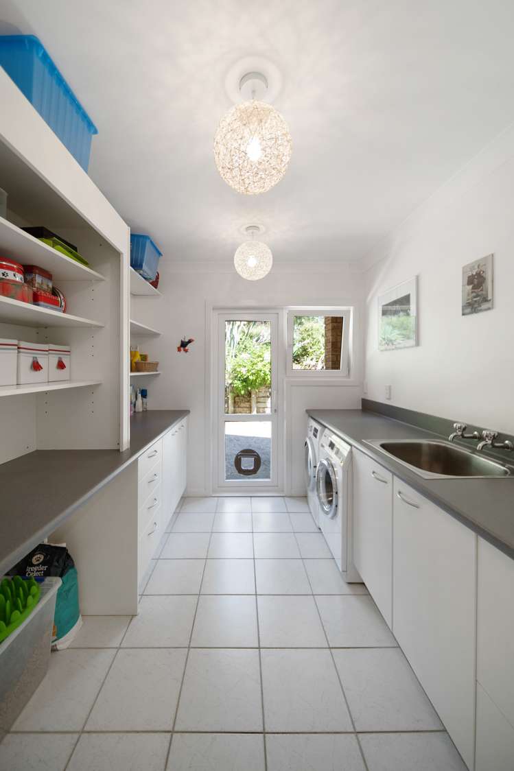 104 Awanui Rise Papakura_21