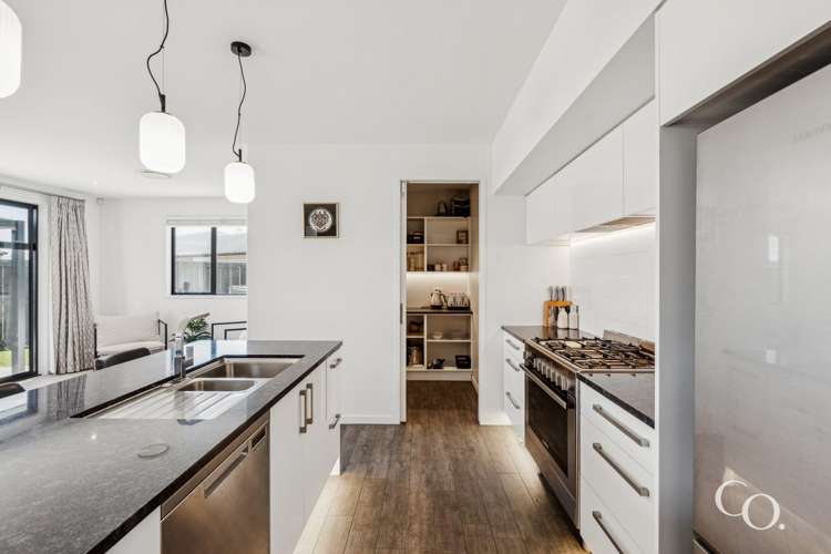 51 Kahuparere Crescent Pyes Pa_6