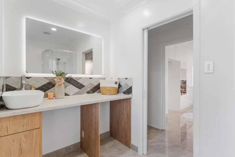 1/5 Duke Street Papakura_14