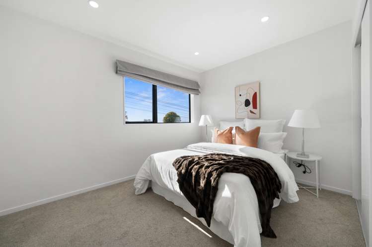 1B Valron Road Te Atatu South_13
