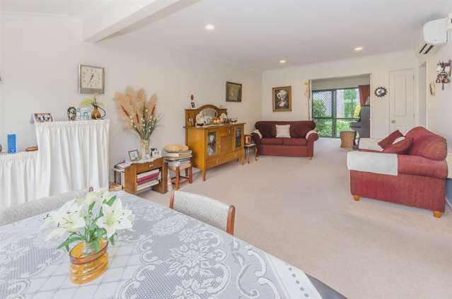 22/17 Redwood Close Paraparaumu_2