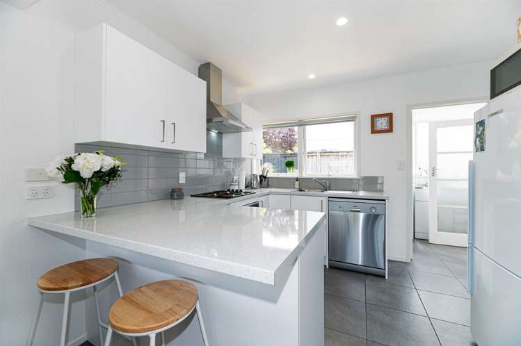 3/21 East Coast Road Milford_0