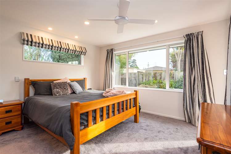 7 Len Hale Place Parklands_14