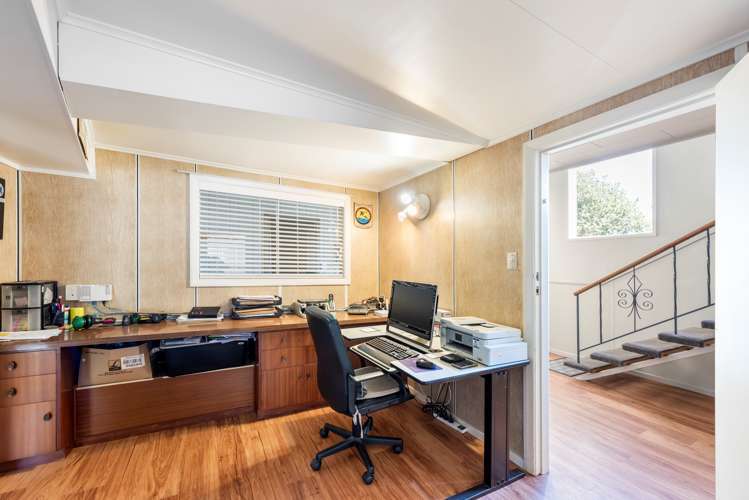 5 Shelley Crescent Stoke_15