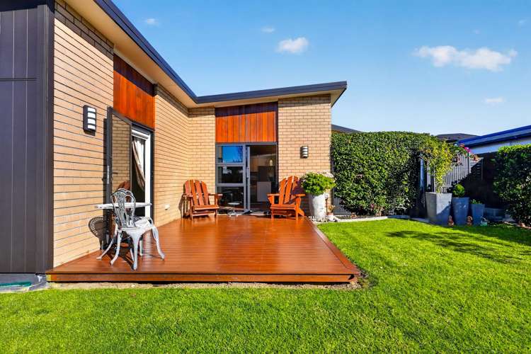 1 Garth Ross Lane Karaka_16