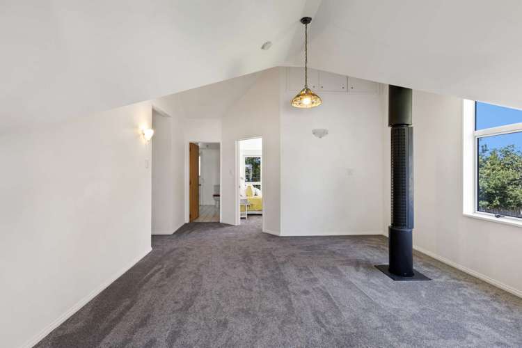 12 Kowhai Street Oxford_23