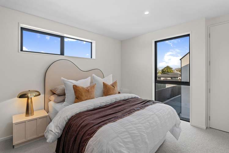 2 and 3/34 Gordon Avenue St Albans_16