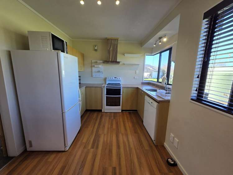 212C Holland Road 3296_5