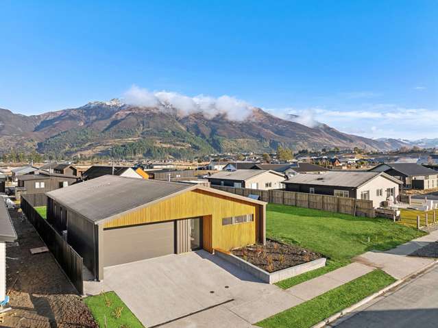 Modern Spaces and Big Mountain Views