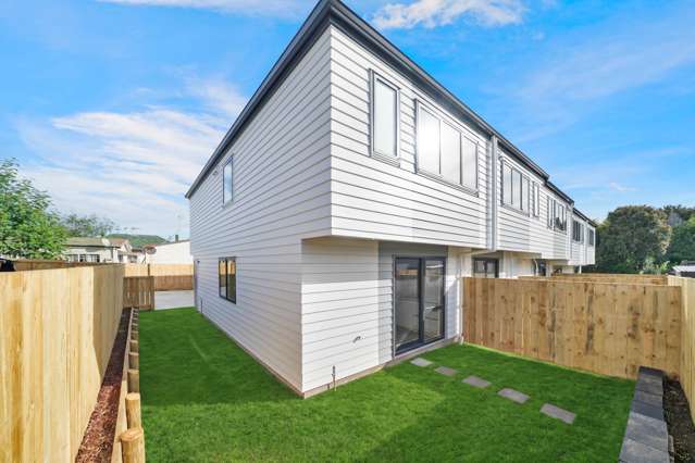 Modern Family Living in the Heart of Papatoetoe