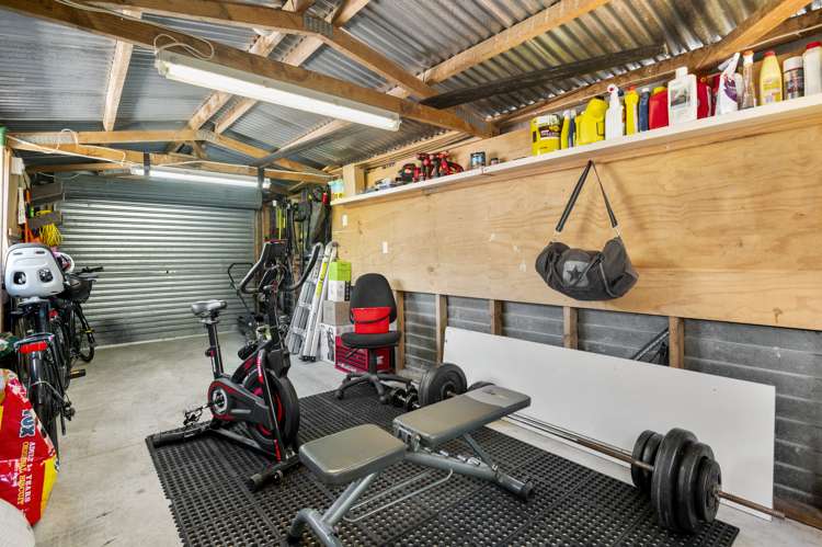 17 Rimu Street New Lynn_14