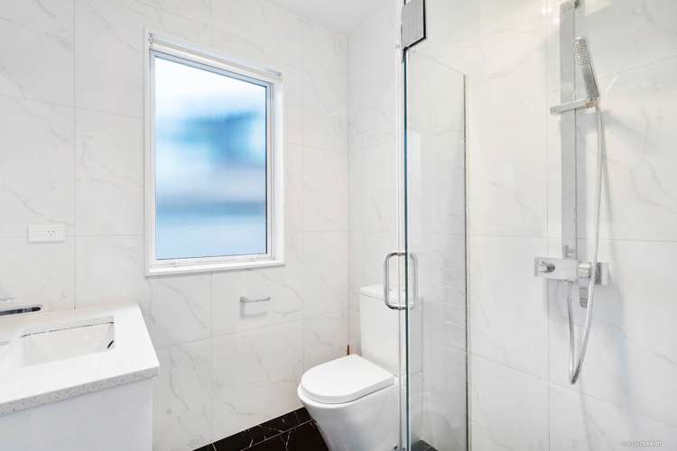 77 Golden Morning Drive Albany Heights_13