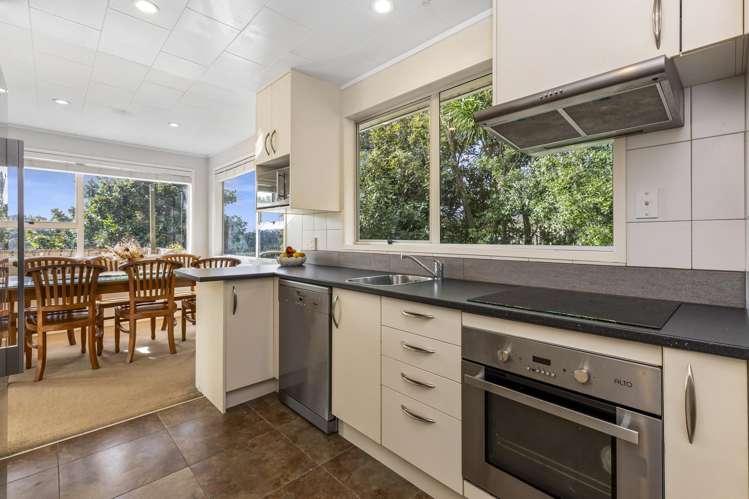 61 Mcentee Road Waitakere_13