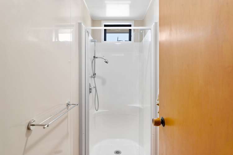 40 Farnham Drive Richmond_12