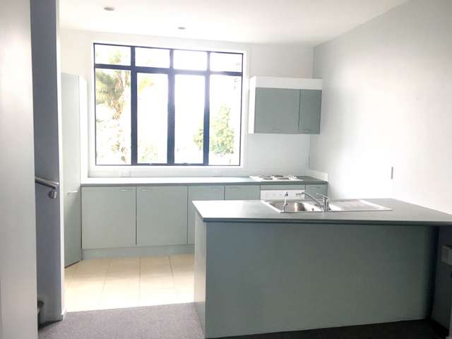 4/17 Lyon Avenue Mount Albert_1