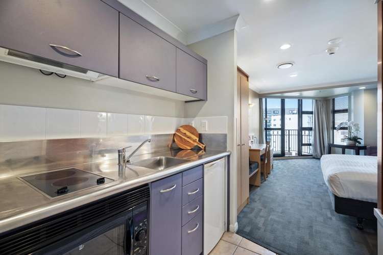 9P/100 Greys Avenue Auckland Central_7