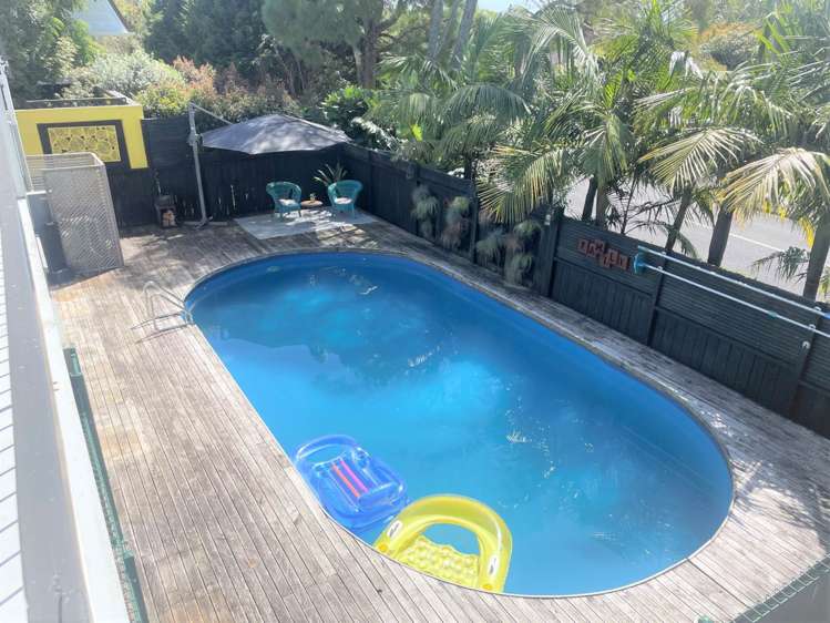 17 South Lynn Road Titirangi_25