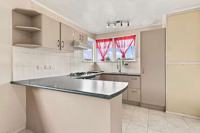 22 Clayton Avenue Otara_3