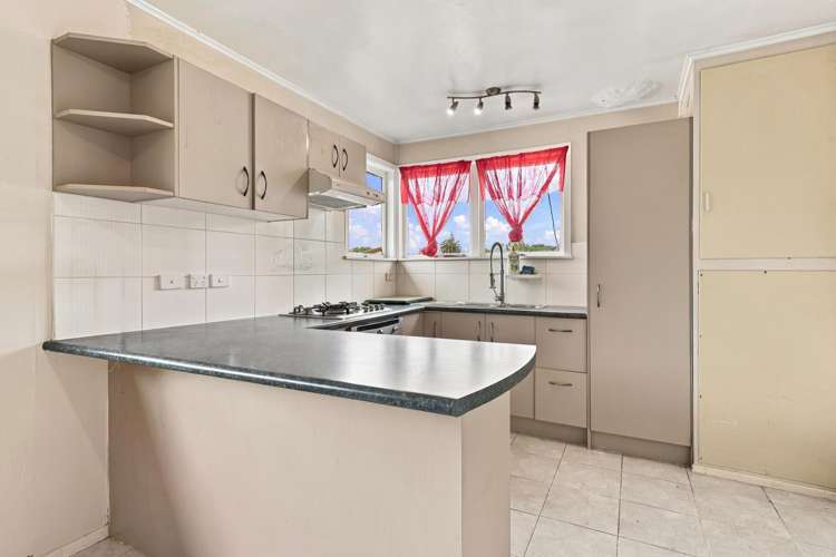 22 Clayton Avenue Otara_3