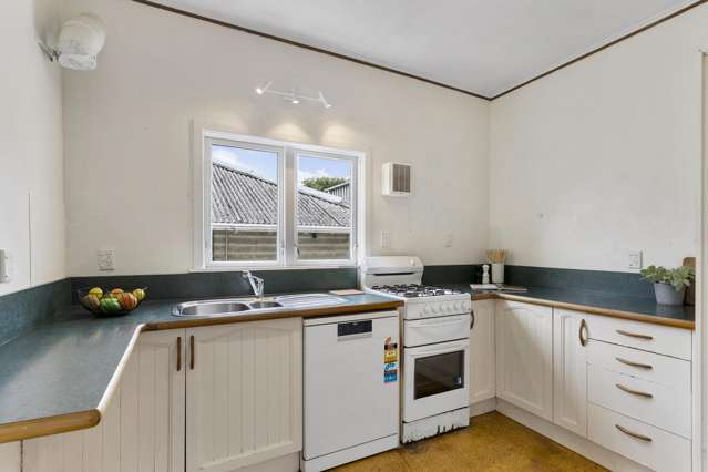 11 Bruce Avenue Brooklyn_4