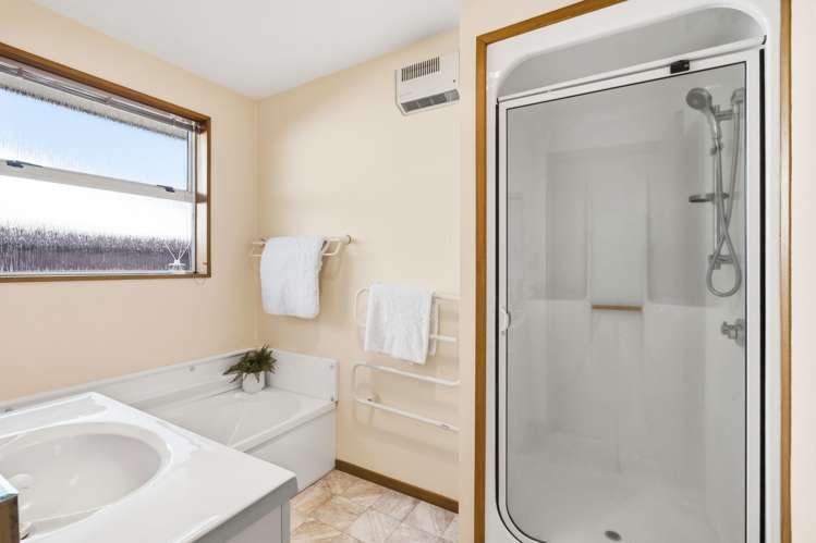 83 Vivian Street Burwood_13
