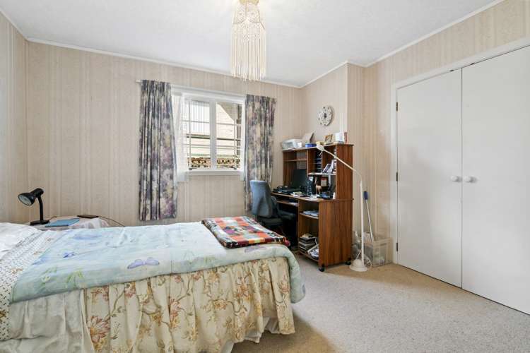 21 Roberts Road Matakatia_12