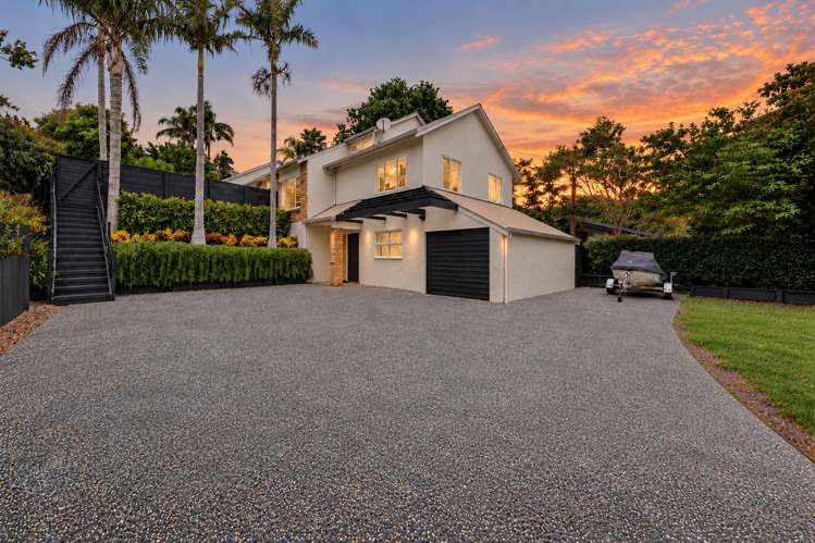 2/8 Rossmore Terrace Murrays Bay_0