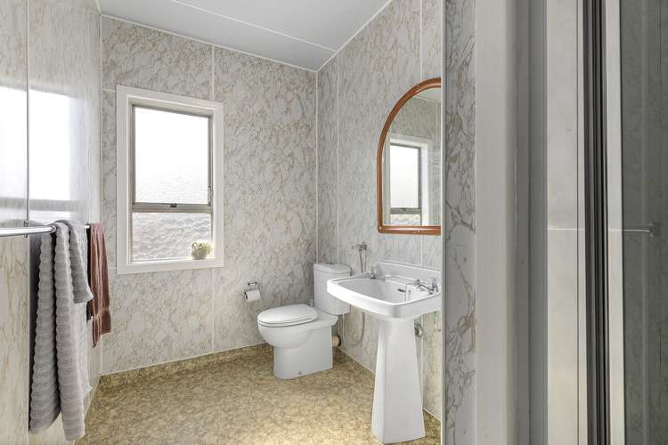 1 Levy Street Mount Victoria_12