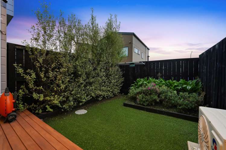 18 Kiato Lane Flat Bush_6