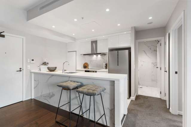 703/47 Beach Road City Centre_4