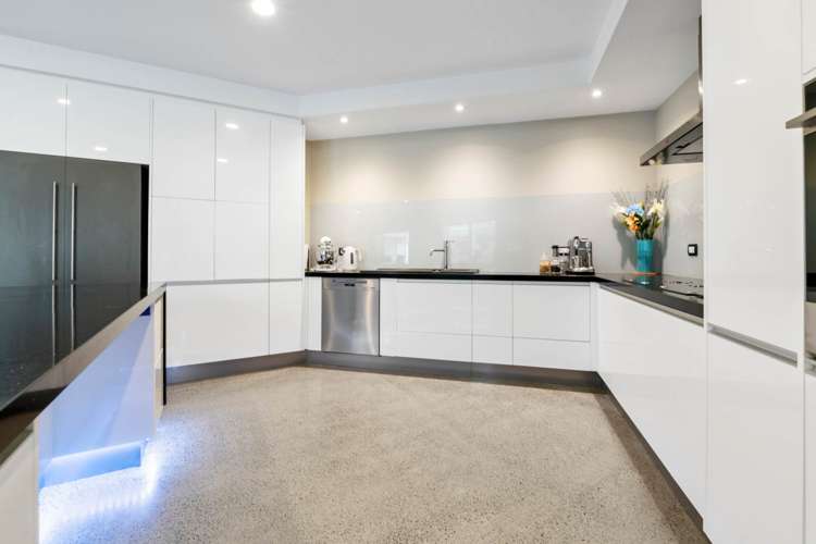 105 Whangaparaoa Road Red Beach_19