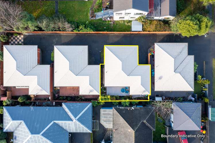 2/108 Yaldhurst Road Sockburn_11