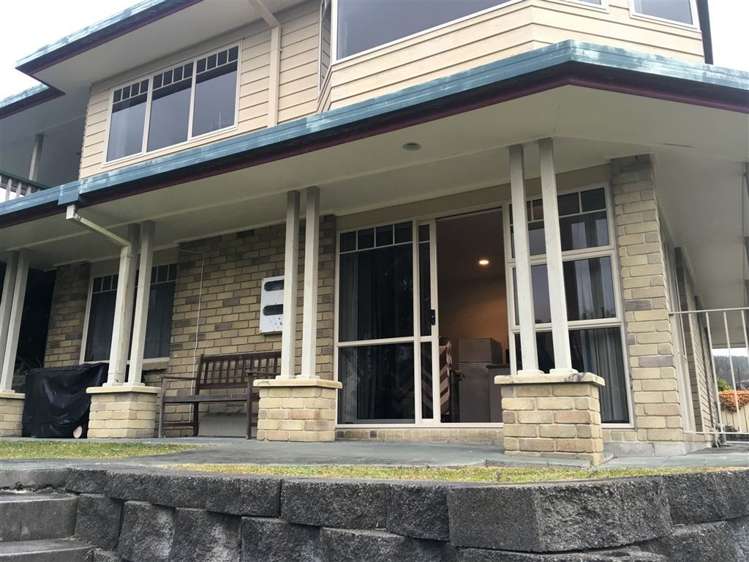 233 Onemana Drive Onemana_0