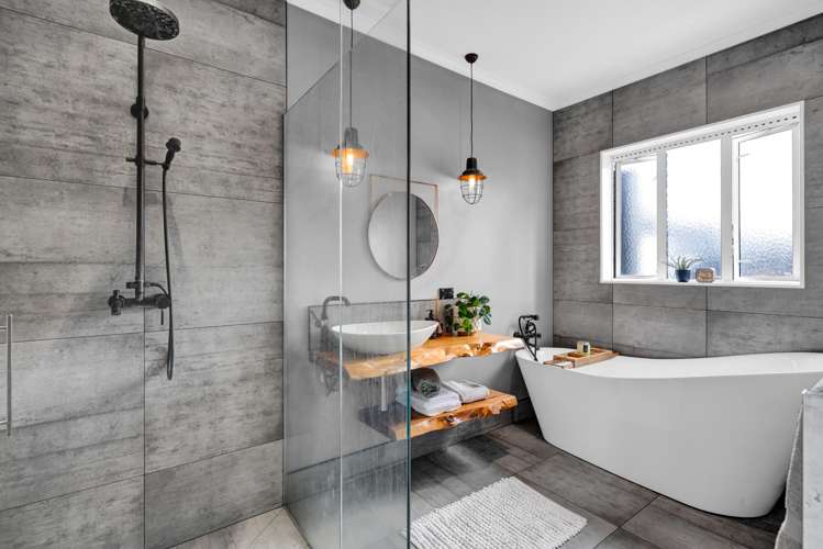 20 Maple Crescent Whalers Gate_22