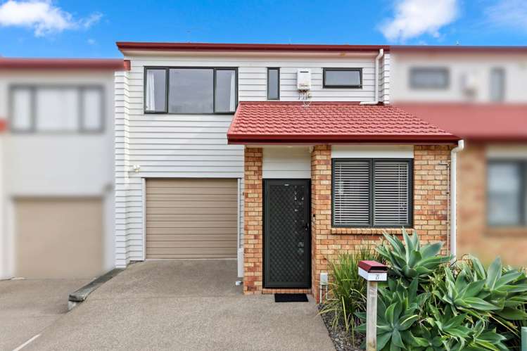 21/22 Northcross drive_0