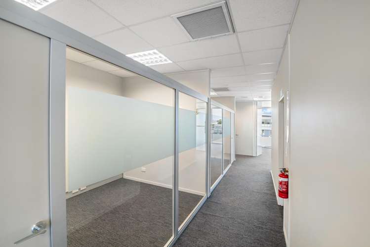 First floor, 567 Wairakei Road Burnside_10