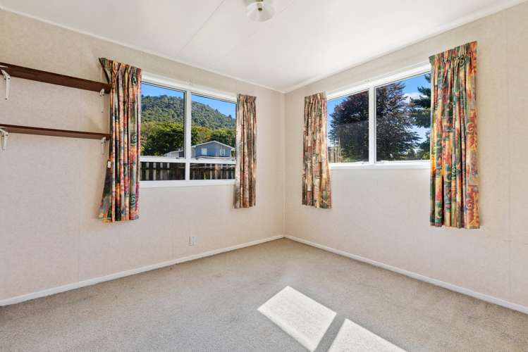 3 Paterson Grove Pukehangi_7