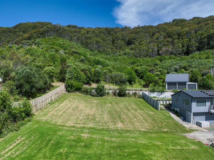 19 Seaview Drive Māhia_4