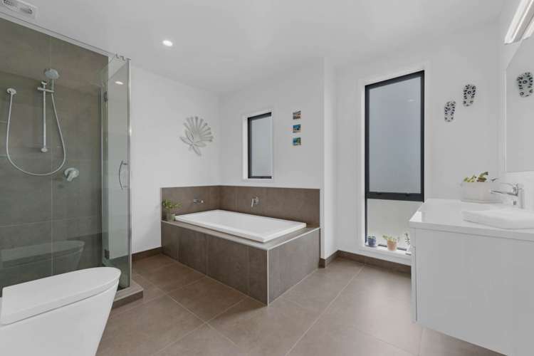 192 Seventh View Avenue Beachlands_17