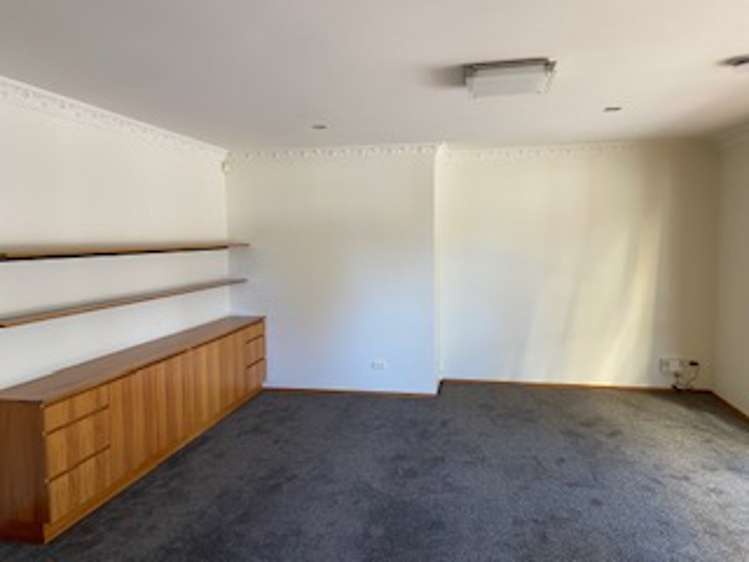 121 Pages Road Allenton_12