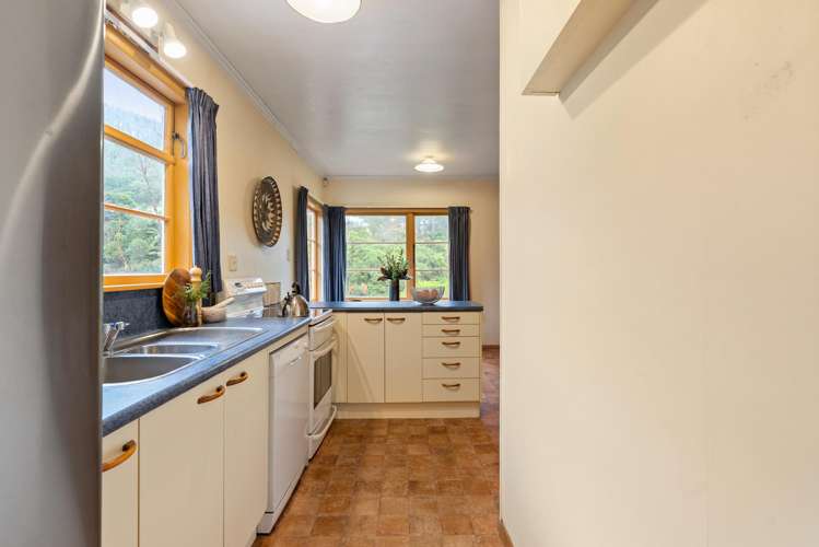 23 Frederick Street Tawa_10