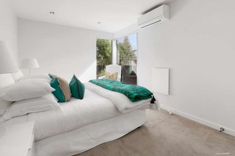 33 Bay Road Saint Heliers_14