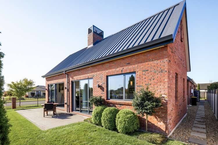 39 Pengover Avenue Leamington_14