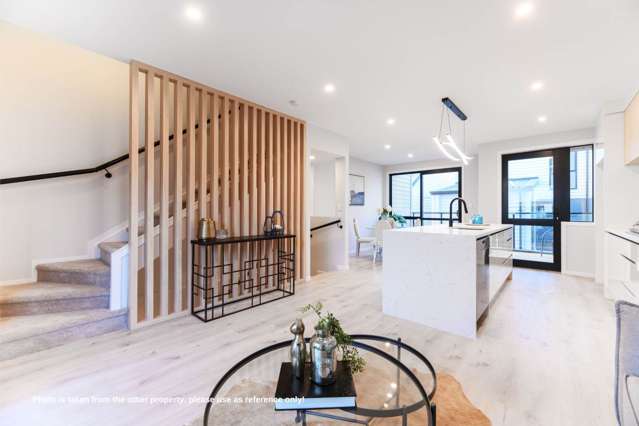 Luxury Living in Double Grammar Zone